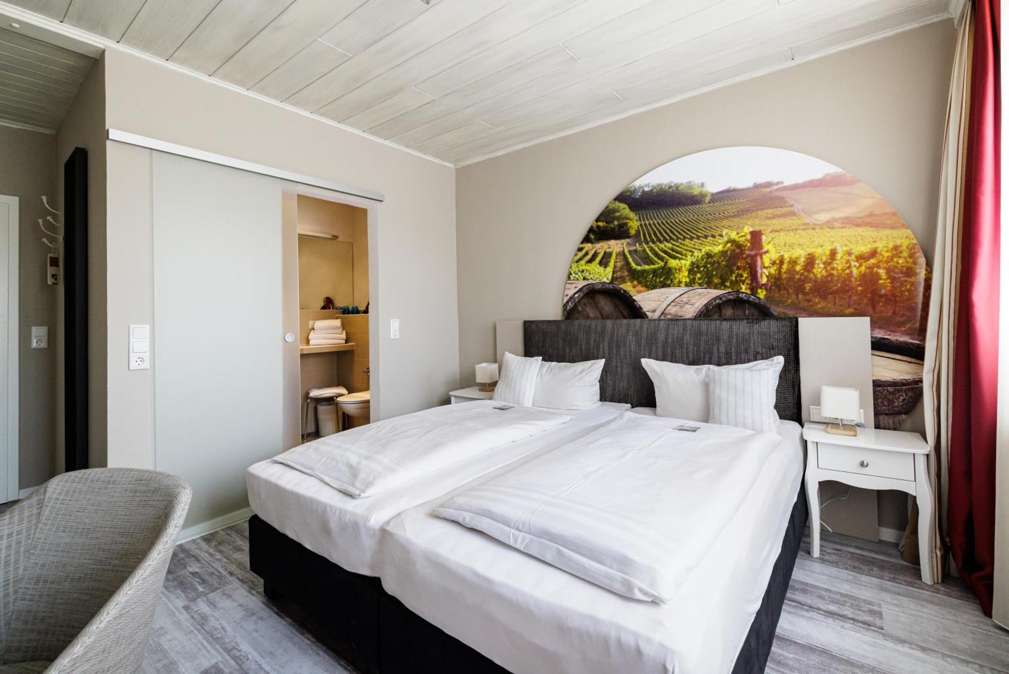 Flair Hotel Zum Storchen Bad Windsheim Exterior foto