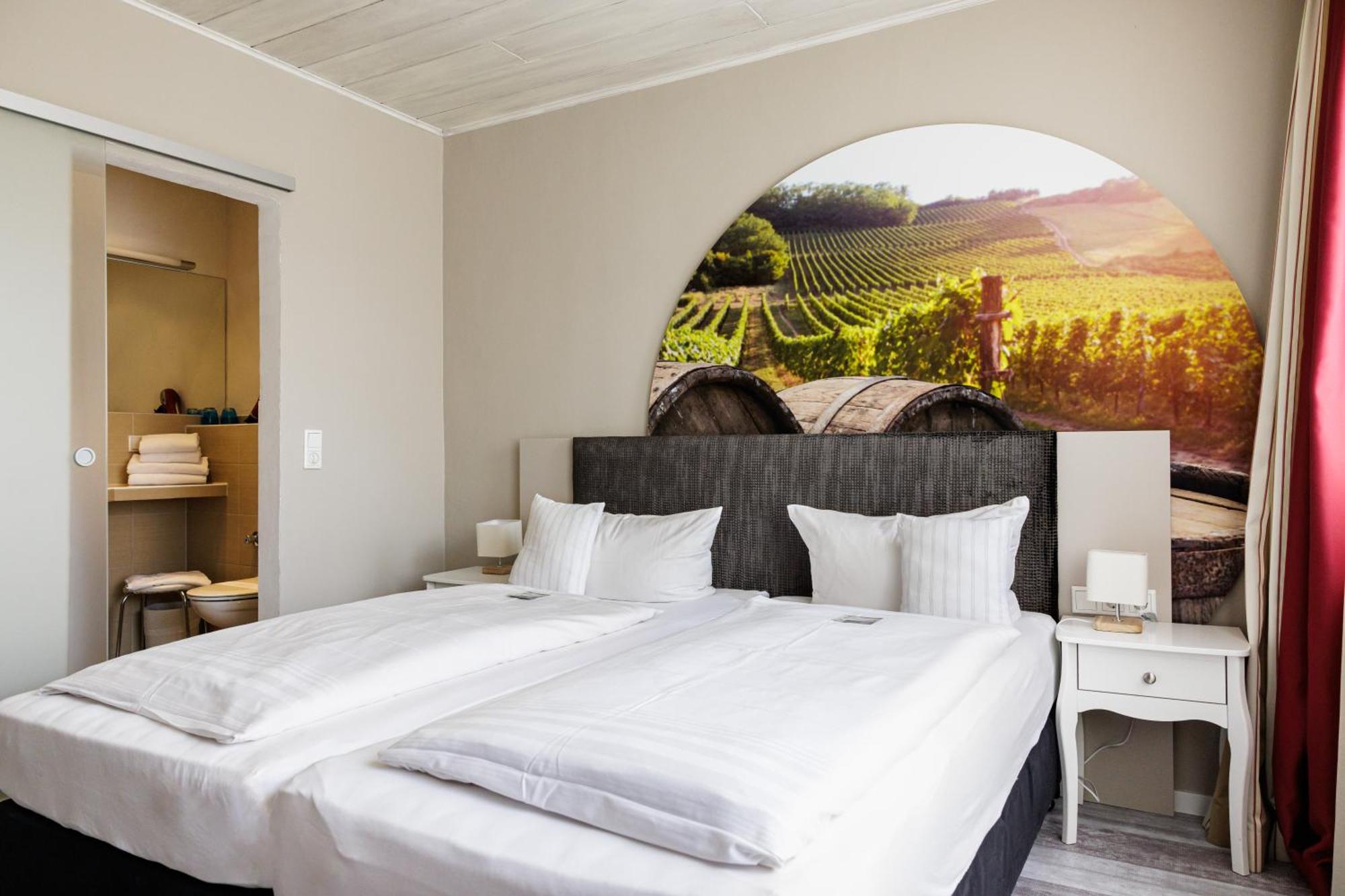 Flair Hotel Zum Storchen Bad Windsheim Exterior foto