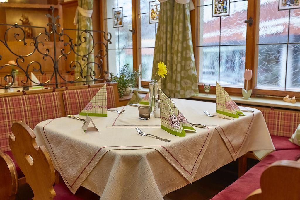 Flair Hotel Zum Storchen Bad Windsheim Exterior foto